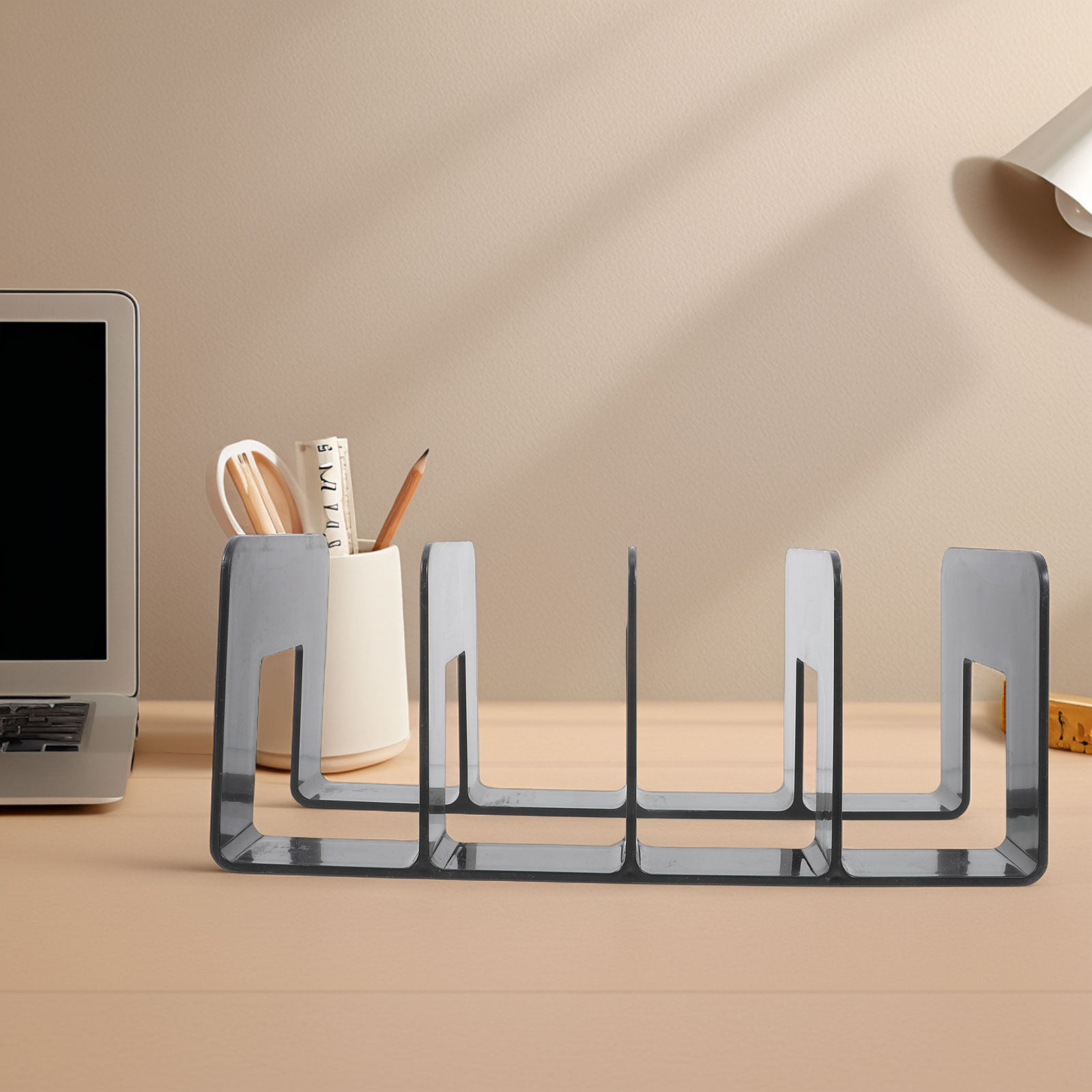 Home Office With Bookshelves - 다중 수납칸이 있는 데스크탑 책 정리함,